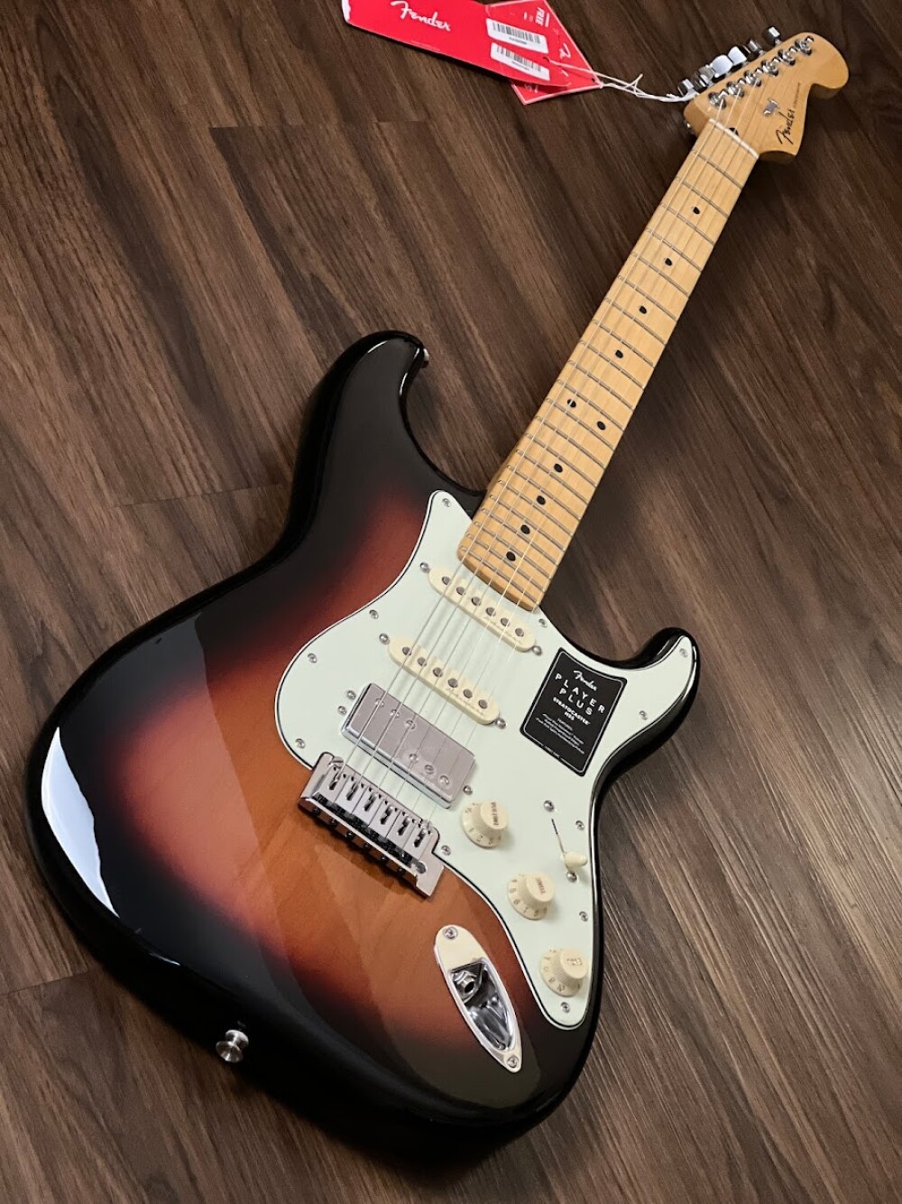Fender Player Plus HSS Stratocaster with Maple FB in 3-Color Sunburst